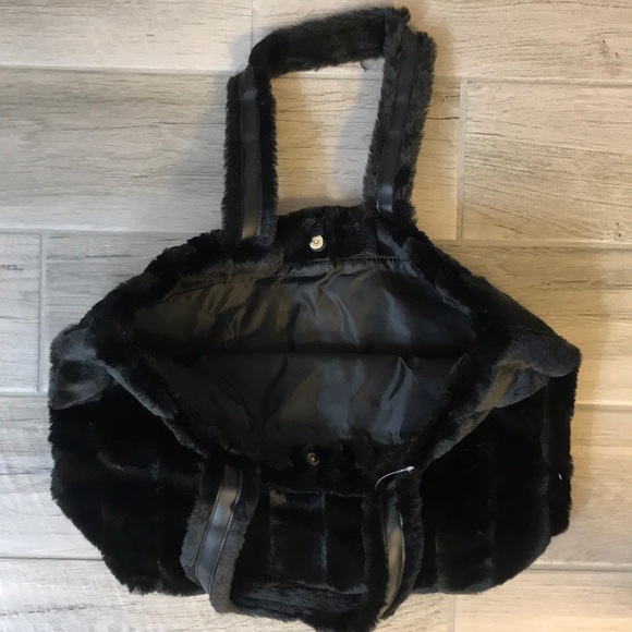 Black Victoria’s Secret tote - Picture 3 of 3